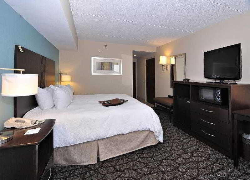 Hampton Inn Eden Екстер'єр фото